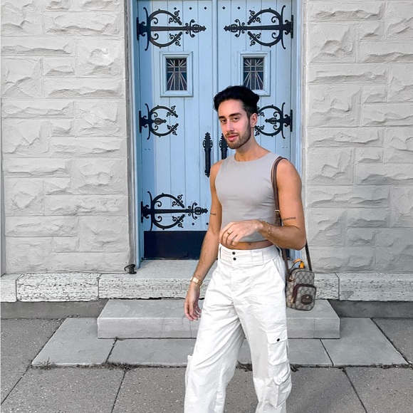 I’m Alexander, thanks for checking out my closet 🤎 - Picture 4 of 4